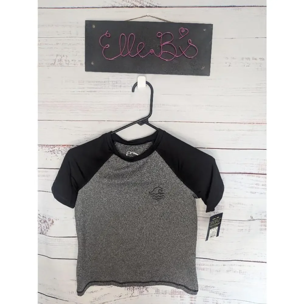NWT Art Class Boys Gray/Black Swim Tee Rashguard UPF50+ S